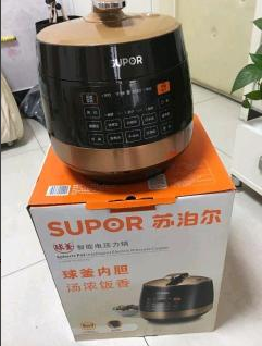 苏泊尔多功能电压力锅，新买的没怎么用低价出售